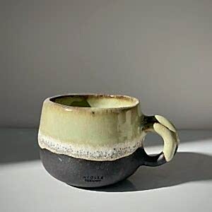 Mossy cup